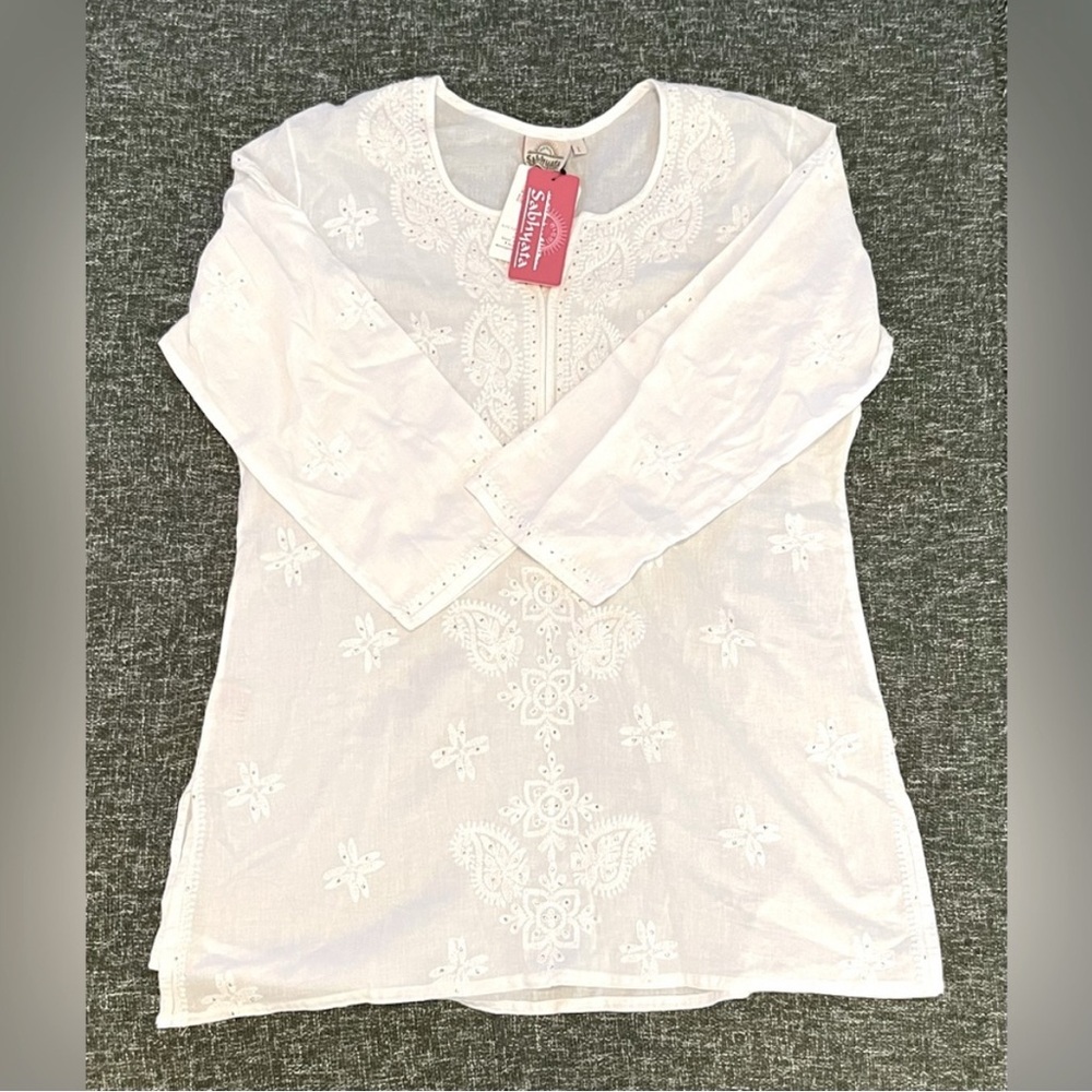 SABHYATA white size Large tunic blouse with sparkle detailing NWT